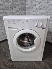 Стиральная машина Indesit WIUN 102 Стиральная машина Indesit WIUN 102